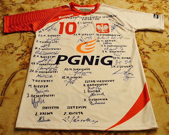 Koszulka z autografami:)