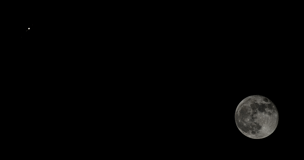 Ksi�yc i Jowisz, 24.02.2016