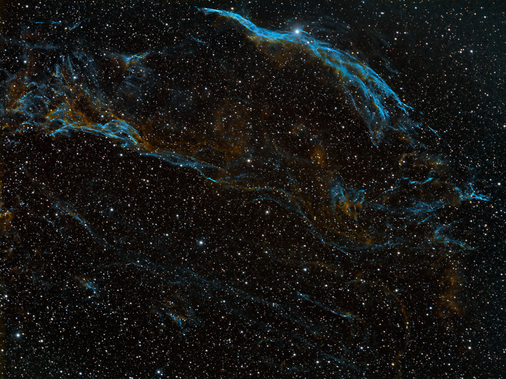 NGC6960 Welon Zachdni oraz Trjkt Pickeringa w palecie HST