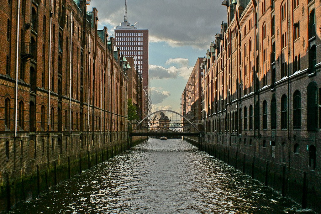 Hamburg, "Miasto spichrzw"